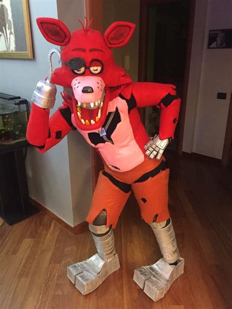 FNAF Foxy Cosplay Tutorial